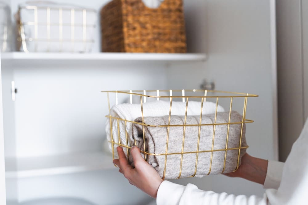 cara membersihkan kamar tidur yang efektif