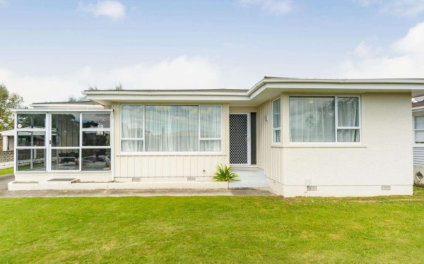 fasad rumah scandinavian 1 lantai