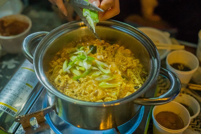 manfaat makan mie instan