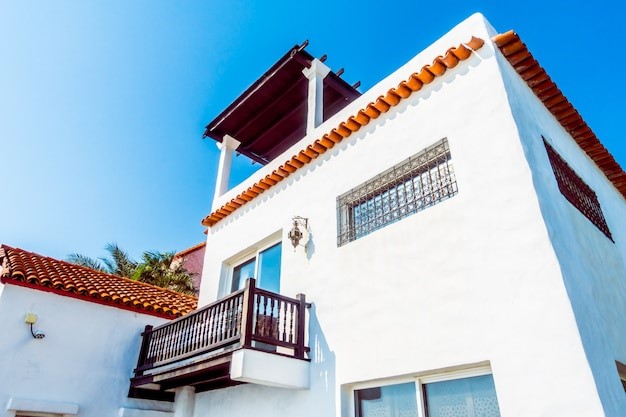 Model rumah ala Spanyol.