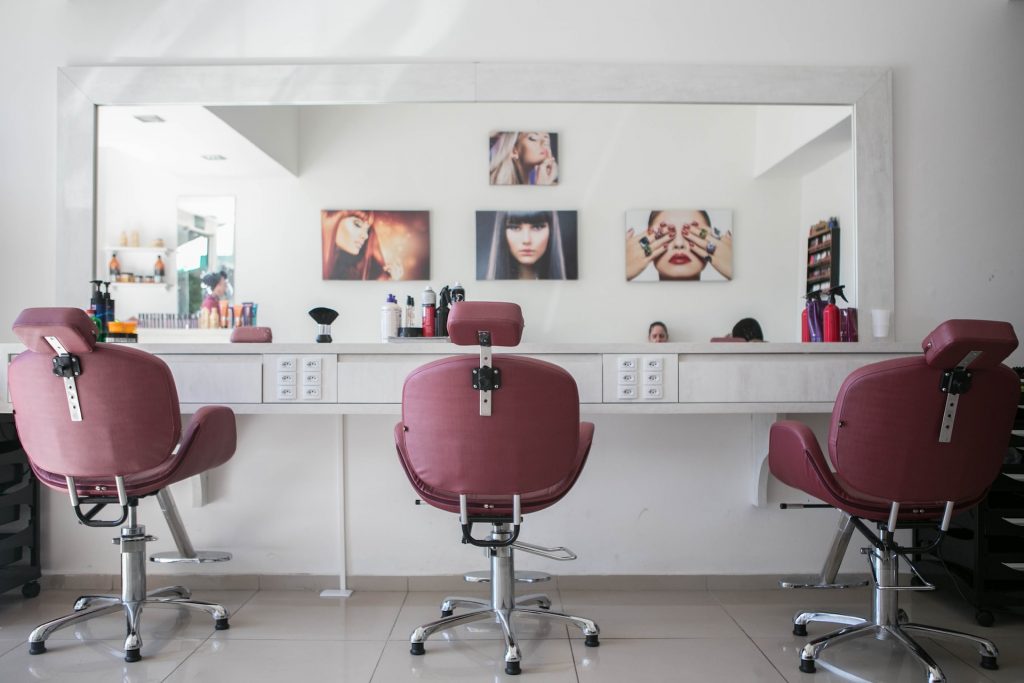 desain salon kecil