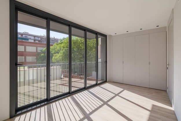 Keunggulan sliding door.