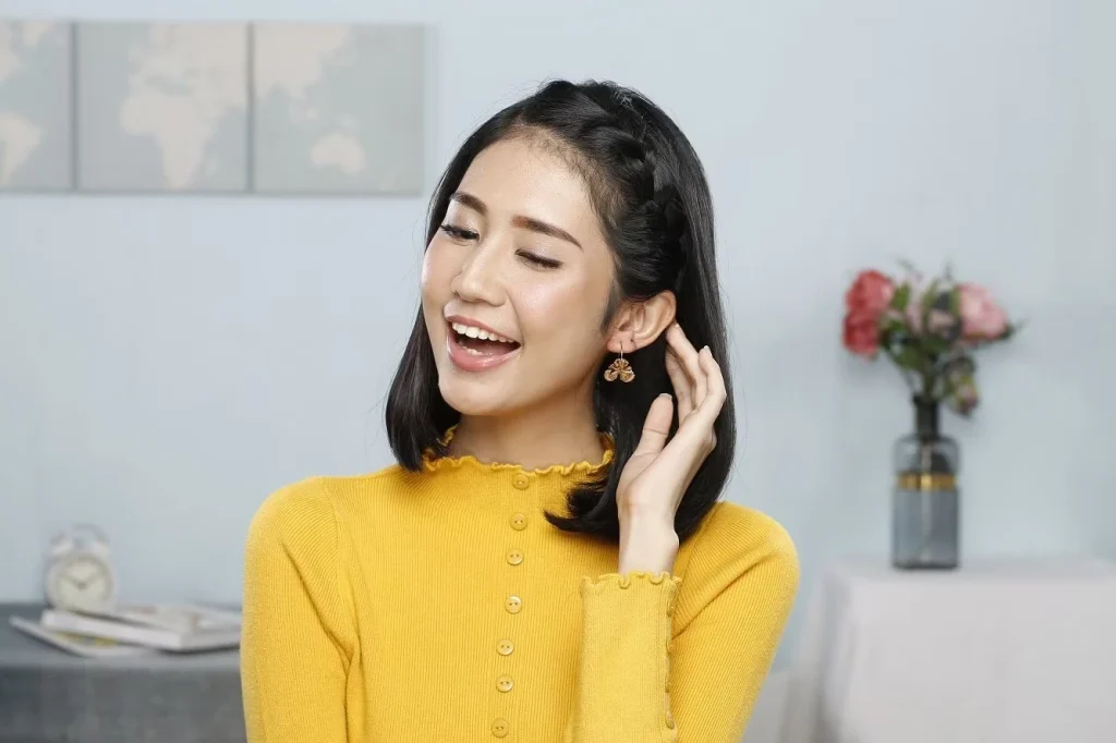 macam macam rambut Kepang poni