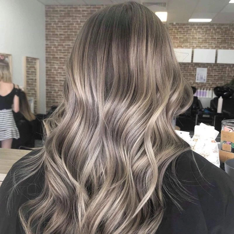warna rambut yang bikin muka cerah