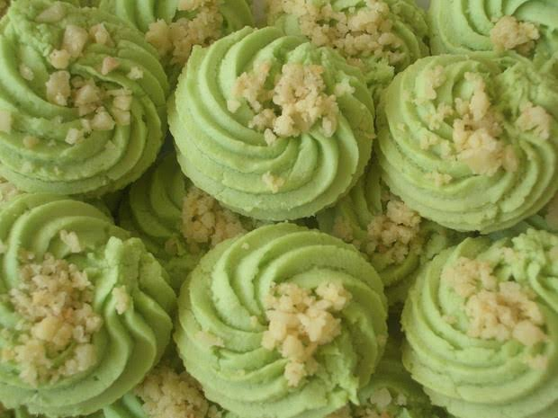 resep kue semprit renyah dan lembut