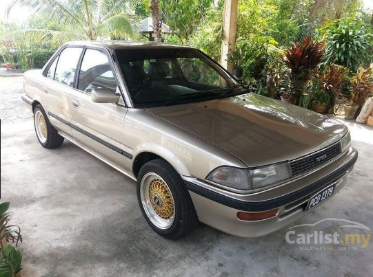 Toyota Corolla Twincam Emas Kecoklatan