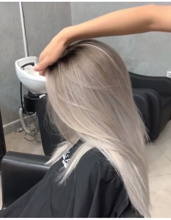 warna rambut yang bagus untuk rambut pendek