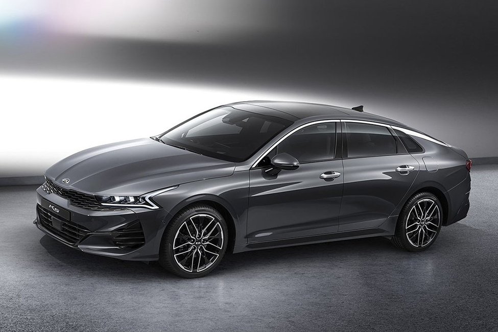 mobil sedan mewah