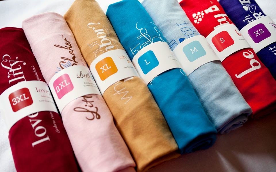 menggulung kaos