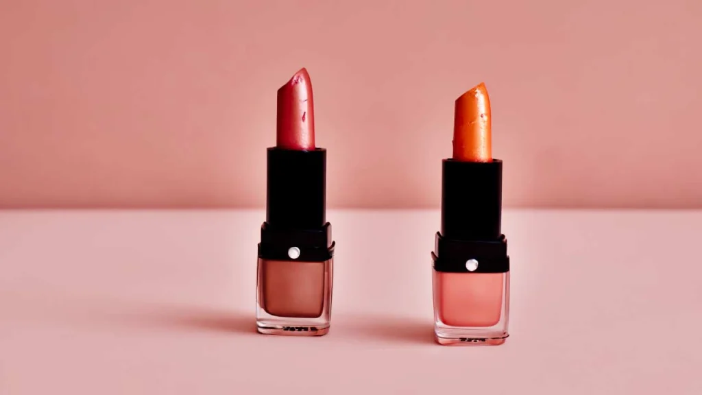 Rekomendasi 7 Warna Lipstik yang Membuat Wajah Cerah