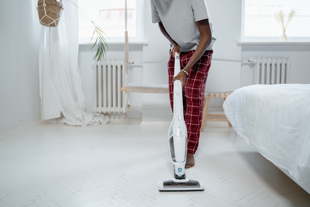 Cara menggunakan vacuum cleaner