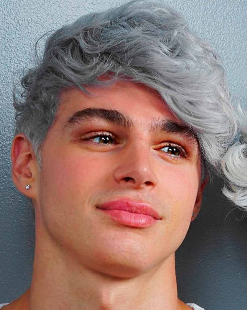 warna rambut abu abu pria keren