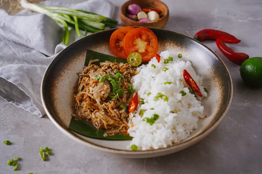 resep ayam suwir woku