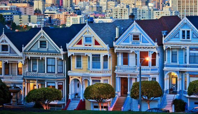 rumah mewah 2 lantai klasik amerika