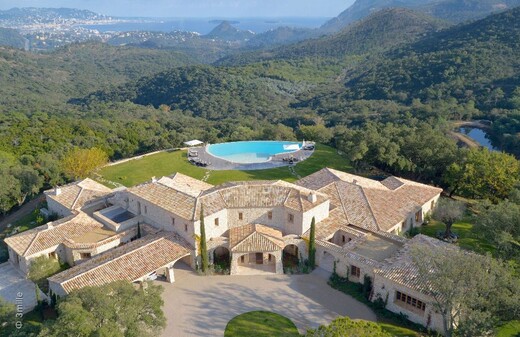 mansion mewah