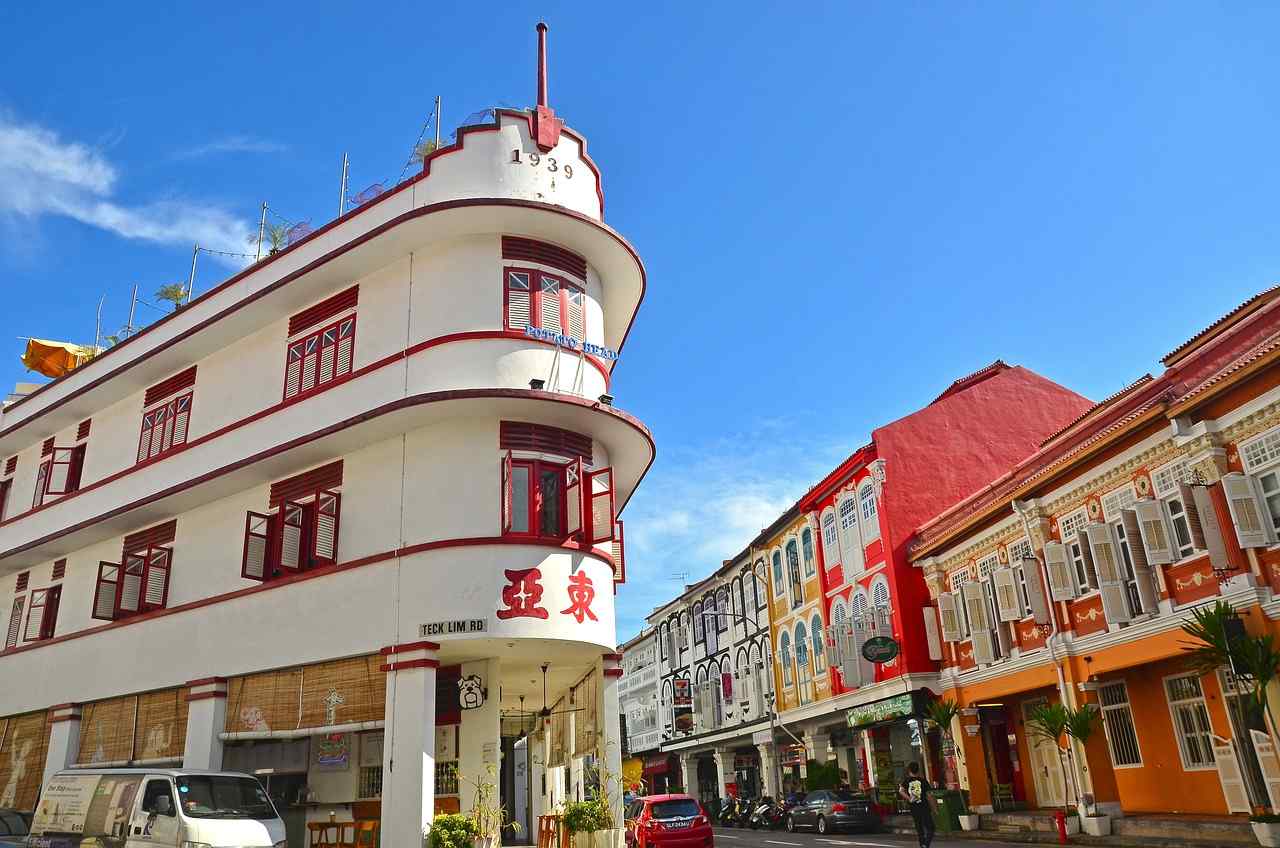 sewa atau beli tempat apotek