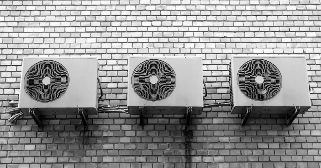 posisi pasang outdoor AC yang benar