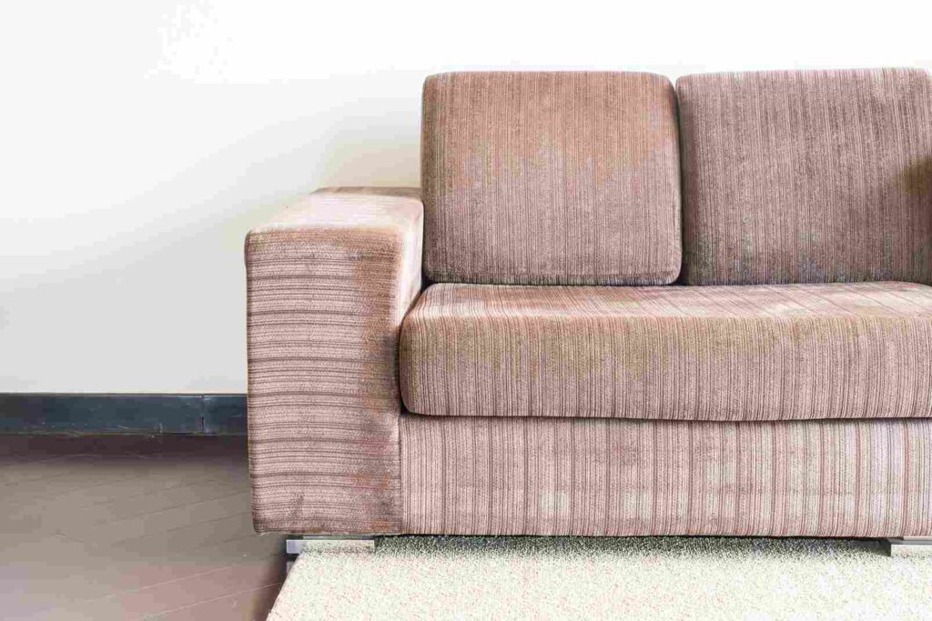 sofa kotor
