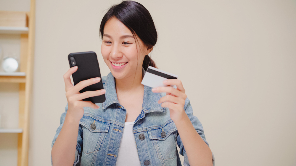 Bagaimana Cara Kirim Uang dengan Kartu Kredit? Ini Tipsnya untuk Lokal dan Internasional