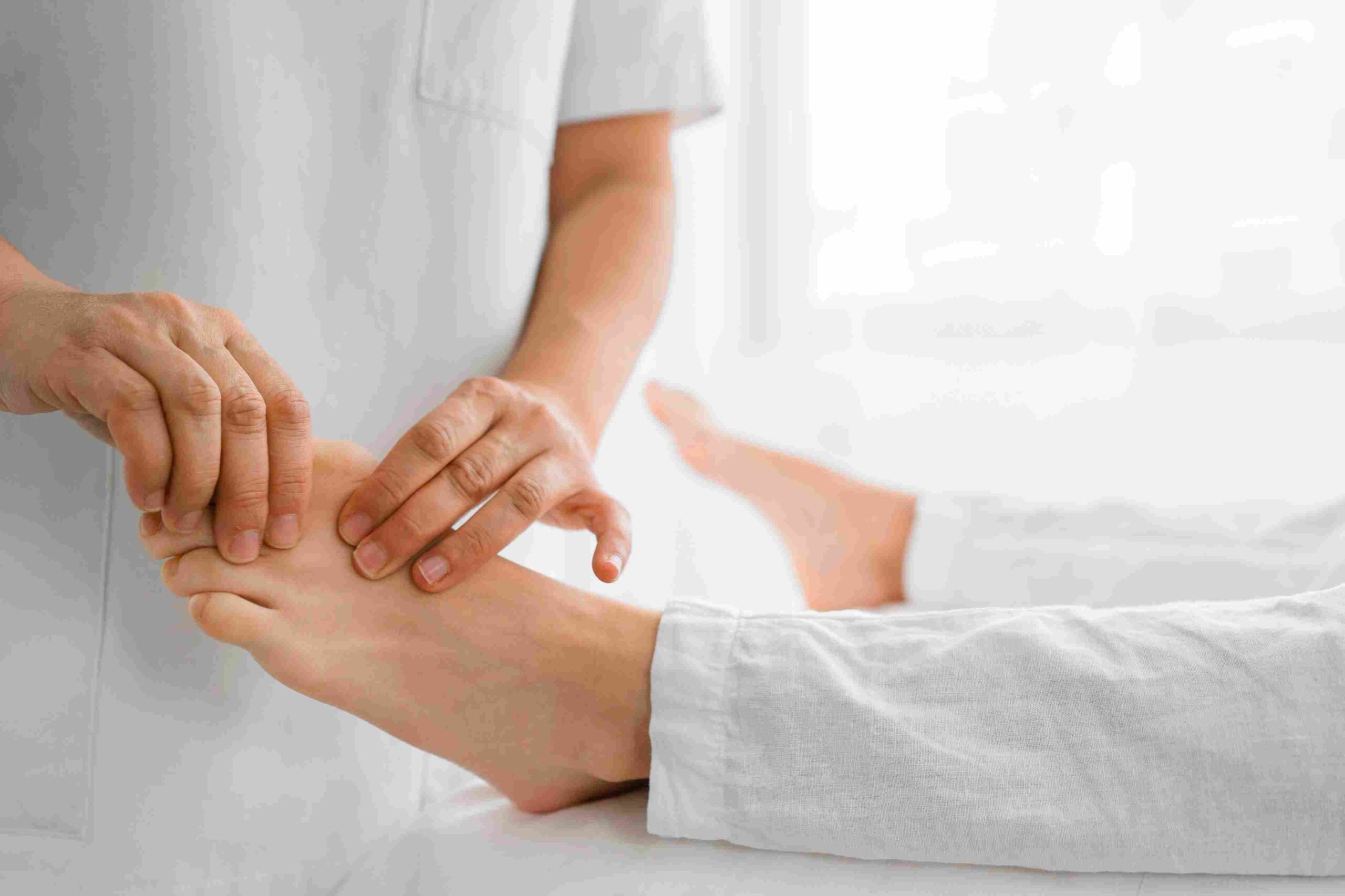foot massage vs reflexology