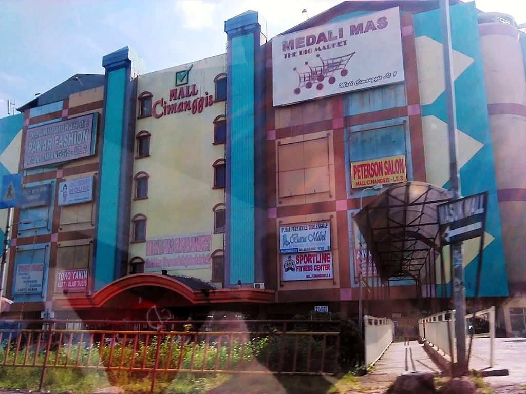 Mall di Depok