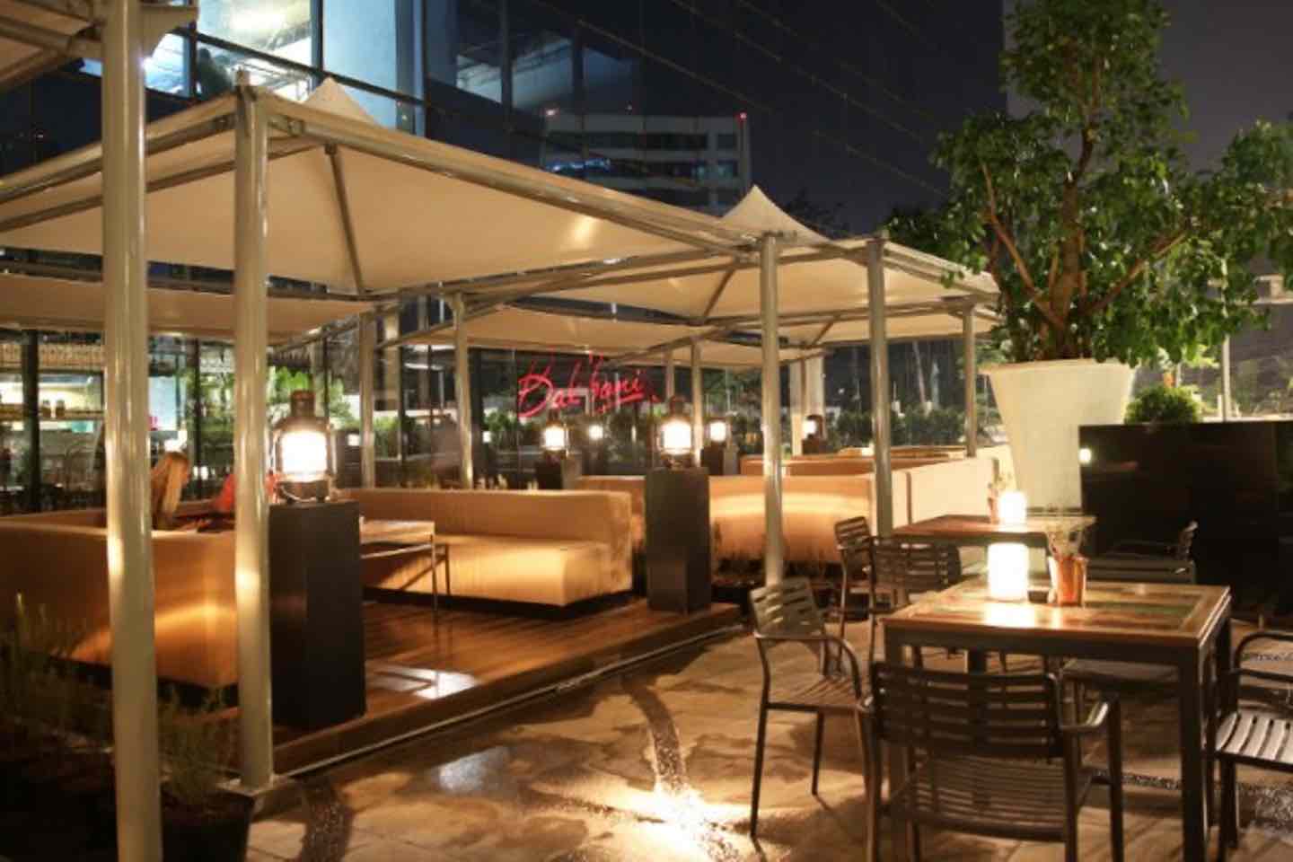 27 Rekomendasi Tempat Makan Enak di Kota Kasablanka (Kokas)