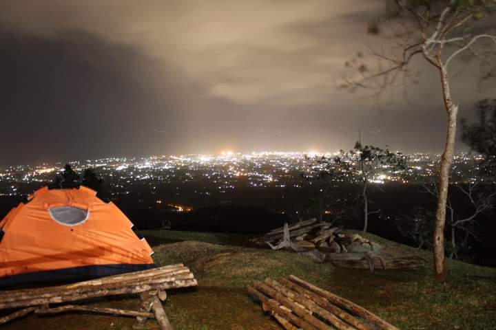 17 Tempat Camping di Jogja dengan Suasana Alam yang Indah
