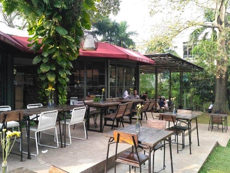 11 Rekomendasi Cafe Menarik di Ciputat