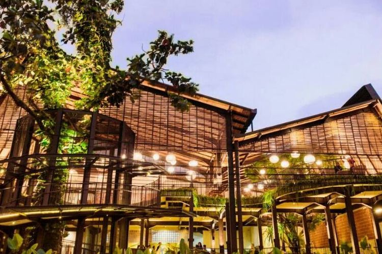 30 Rekomendasi Tempat Makan Keluarga Enak di Bogor