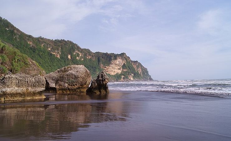 Pantai Parangtritis Jogja: Rute, Tiket Masuk dan Spot Wisata