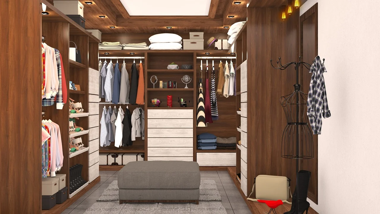 Dress room