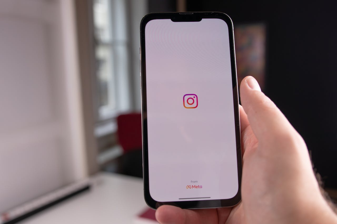 Cara Promosi Listing di Instagram Story, Leads Menanti!
